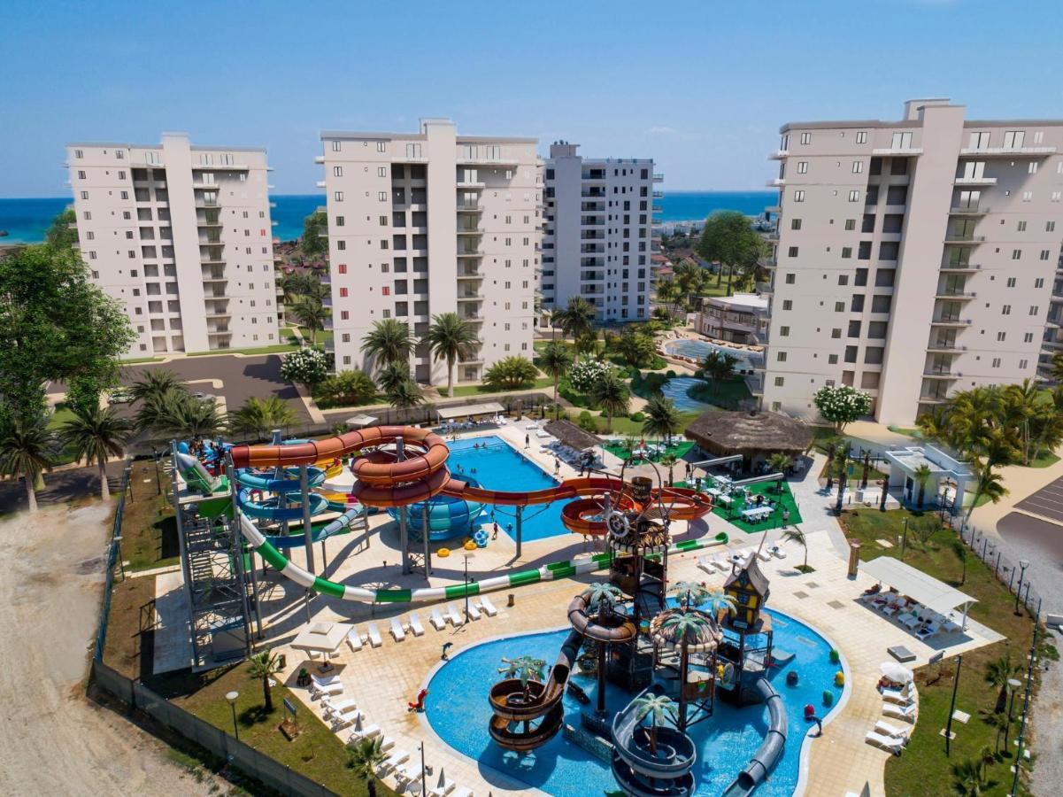 Lazy Weekend Iona Apartments In Caesar Blue Resort, Lunch Till 4Pm, Super Gym, Sauna, Heated Swimming Pool, Jacuzzi Gastria 外观 照片